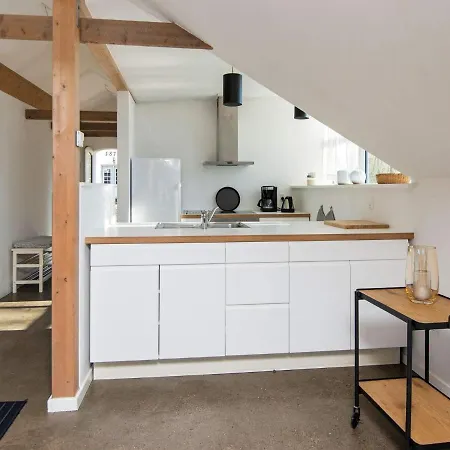 Three-bedroom In Bording 4 *